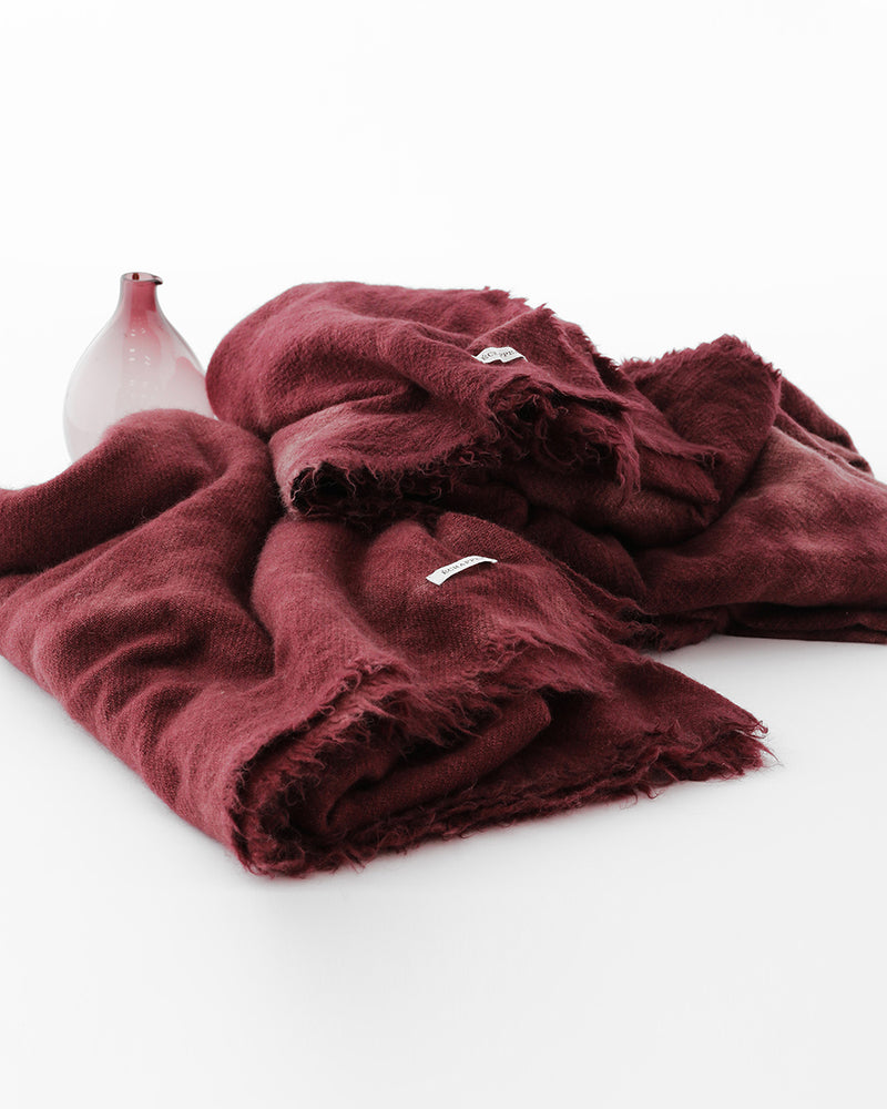 Azuki coloured cashmere blanket